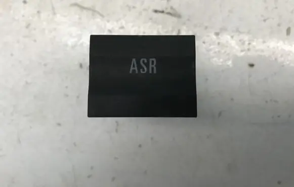 Traction control (ASR) switch