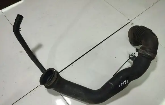 Mazda 6 Air intake hose/pipe 