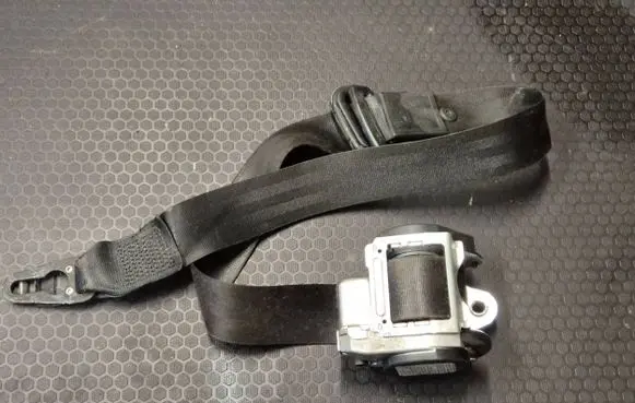 Audi A4 S4 B7 8E 8H Front seatbelt 560788401