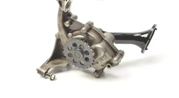Peugeot 208 I Oil pump 9673506480