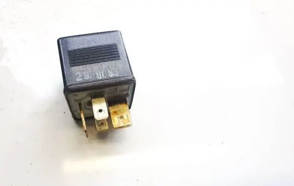 Audi 80 90 S2 B4 Other relay 443951253S
