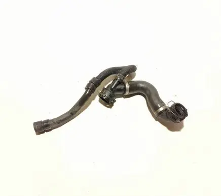 Engine coolant pipe/hose
