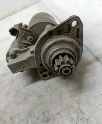 Nissan Sunny Starter motor 2330084A11 M2T53882