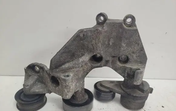 KIA Sportage Generator/alternator bracket 