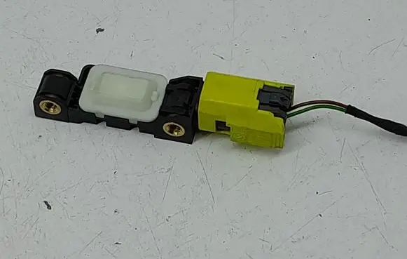 Volkswagen Phaeton Airbag deployment crash/impact sensor 8E0959643D