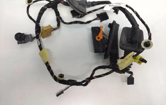Skoda Fabia Mk3 (NJ) Front door wiring loom 6V0971121B