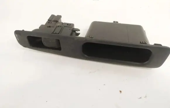 Nissan Qashqai Electric window control switch 25411jd000