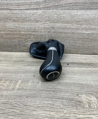 Mercedes-Benz CLK A209 C209 Gear lever shifter trim leather/knob A2032670811