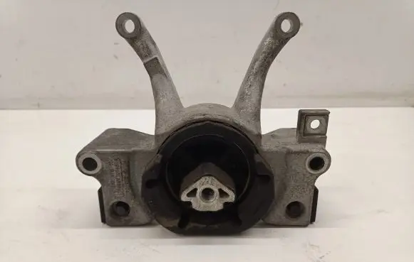 BMW 7 G11 G12 Gearbox mount 6862576