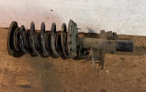 Volvo V70 Front shock absorber with coil spring 6g9118045