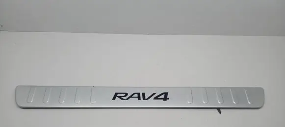 Toyota RAV 4 (XA40) Front sill trim cover 
