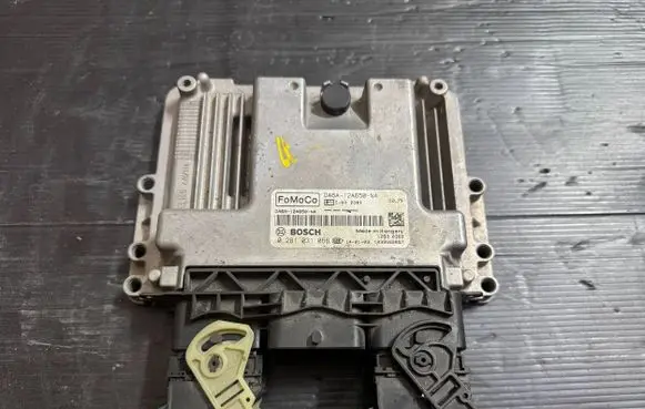 Ford Fiesta Engine control unit/module DA6A12A650NA 0281031055