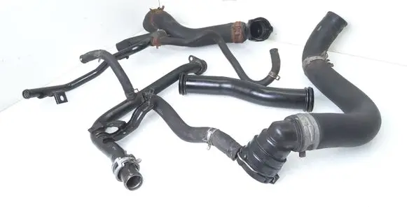 Honda CR-V Engine coolant pipe/hose