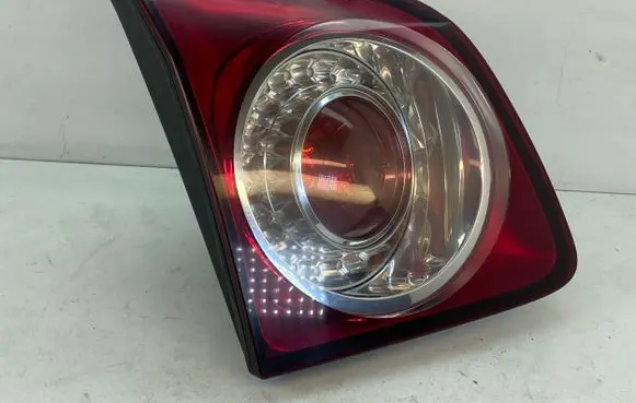 Volkswagen Golf Plus Tailgate rear/tail lights 5M0945093H 96496201
