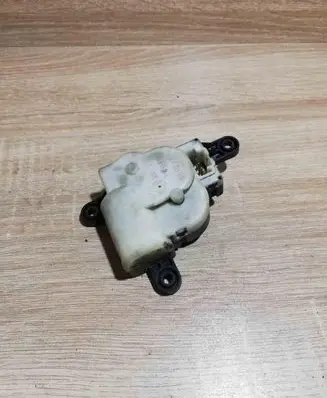 Chrysler Voyager Air flap motor/actuator 734058B68024