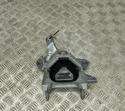 Citroen C4 II Engine mount bracket 9826551380