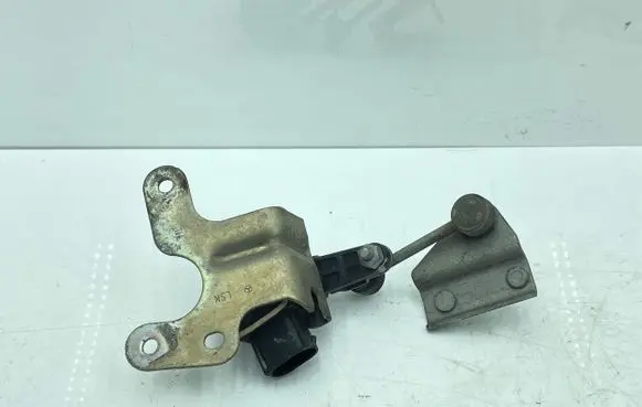 Mercedes-Benz SL AMG R231 Rear air suspension level height sensor A0009050303