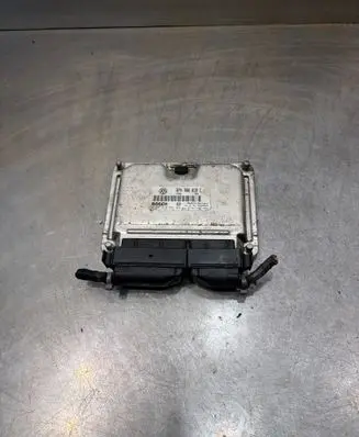 Volkswagen Transporter - Caravelle T4 Engine control unit/module 074906018C 0281010082 28SA4060