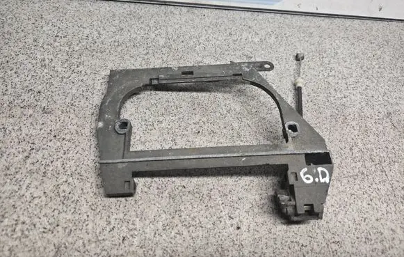 BMW 7 E38 Rear door exterior handle/bracket 51228245346