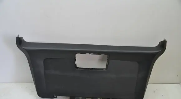 Mercedes-Benz B W245 Tailgate trim 