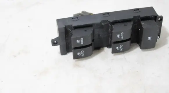 Opel Antara Electric window control switch