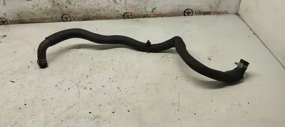 Coolant pipe/hose