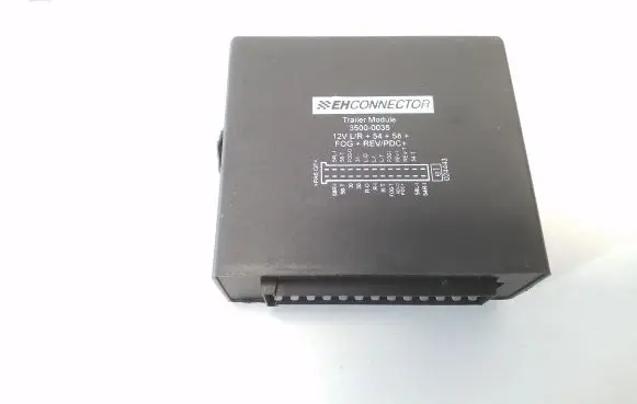 Hyundai i40 Tow bar trailer control unit/module 35000035