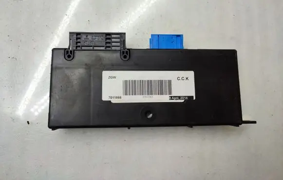 BMW X3 F25 Gateway control module 7011866 9360343