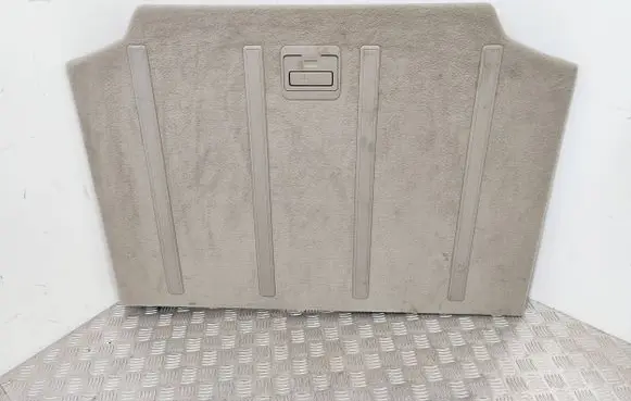 Trunk/boot floor carpet liner