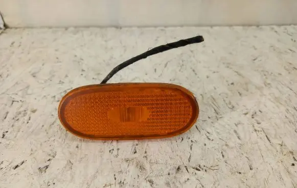 Mercedes-Benz Sprinter W906 Front fender indicator light A0038202956