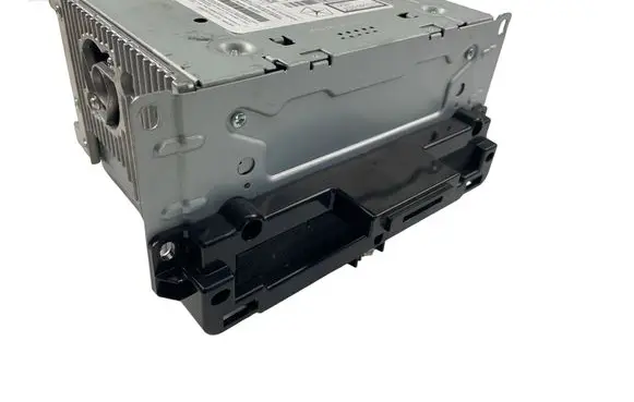 Fiat Freemont Radio/CD/DVD/GPS head unit P68240132AB