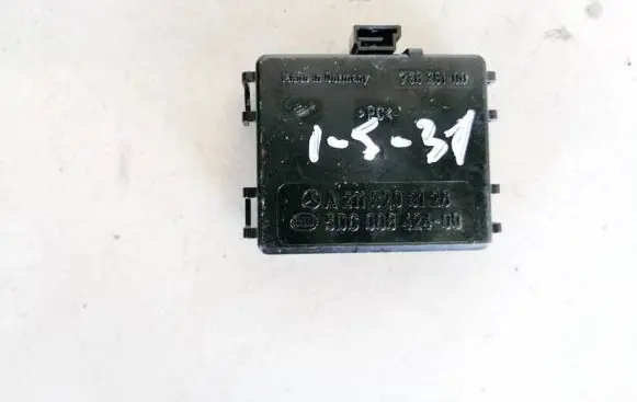 Mercedes-Benz E W211 Rain sensor A2118203126 5DC008424-00