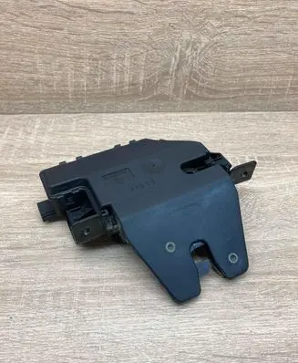 BMW 5 E60 E61 Tailgate/trunk/boot lock/catch/latch 8196401