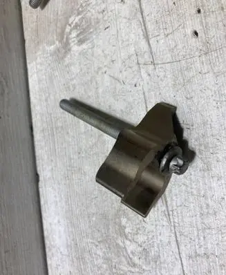 Mini Clubman F54 Fuel Injector clamp holder 