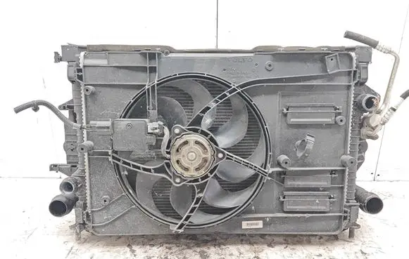 Volvo V40 Radiator set 31439882 C9G4A