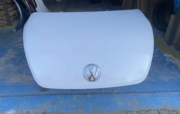 Volkswagen PASSAT B5.5 Engine bonnet/hood 5C5823031A