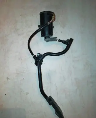 Volkswagen Sharan Accelerator throttle pedal 7M0907469A 0205001044 95VW9B949EB
