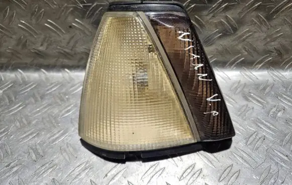 Nissan Stanza Front indicator light IKI5077 71227122