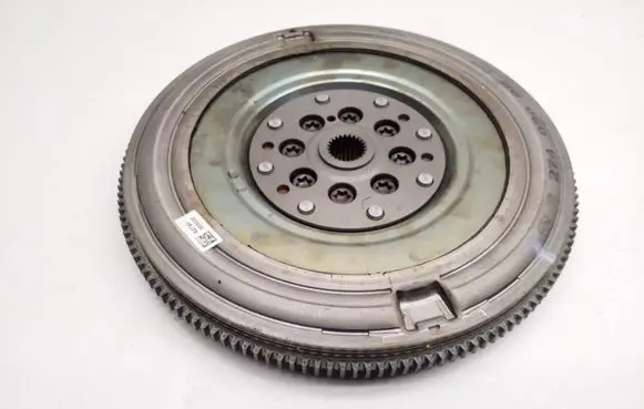 Mercedes-Benz C W205 Dual mass flywheel a2740300000
