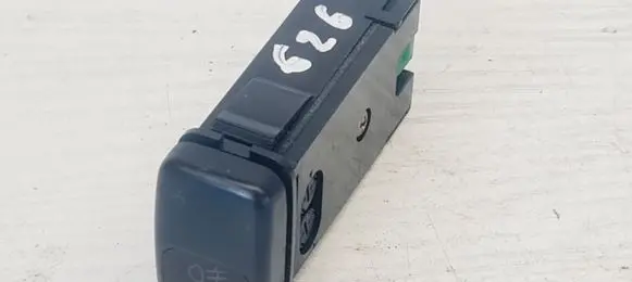 Fog light switch