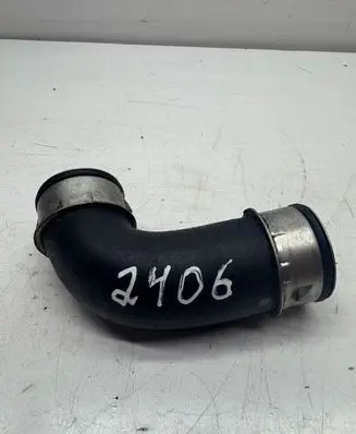 Volkswagen PASSAT B6 Intercooler hose/pipe 1T0145790B