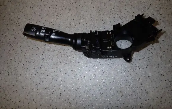 KIA Venga Other switches/knobs/shifts 93410-1M630