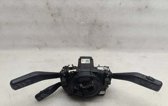 Volkswagen PASSAT B7 Wiper turn signal indicator stalk/switch 3C5953501