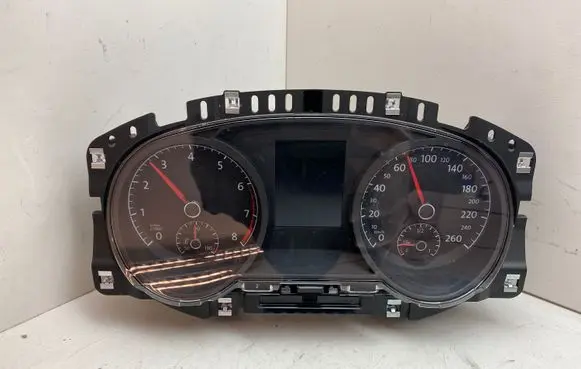 Volkswagen Golf VII Speedometer (instrument cluster) 5G1920740B