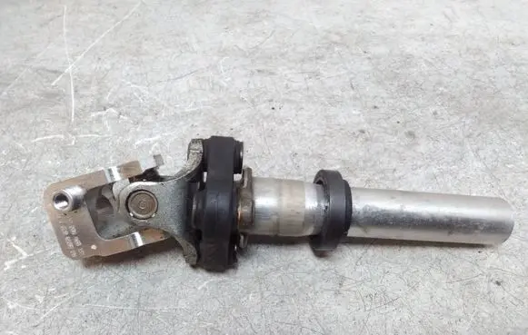 Mercedes-Benz C W204 Steering column universal joint 204469191 131300129