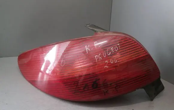 Peugeot 206 Rear/tail lights 2531G