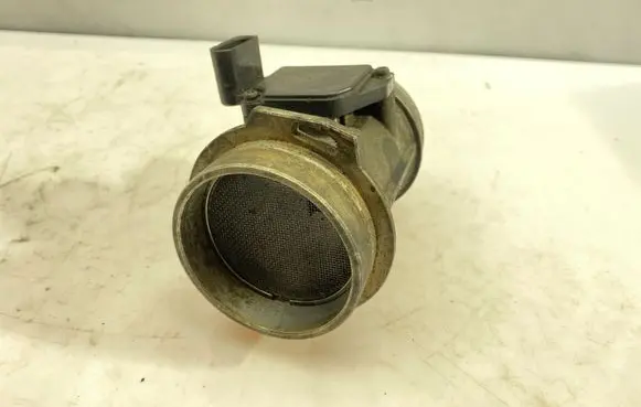 Audi A6 S6 C5 4B Mass air flow meter 059906461D