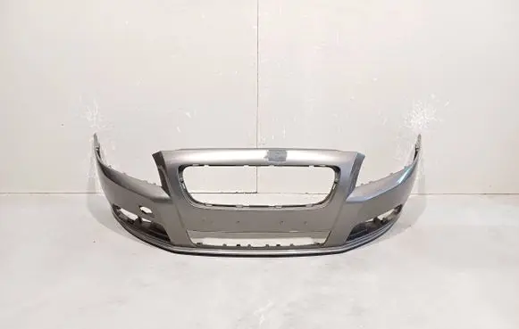 Volvo V70 Front bumper 30678623