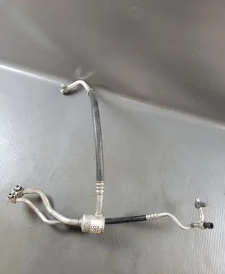 Air conditioning (A/C) pipe/hose