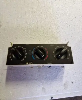 Peugeot Partner Climate control unit 20670404 M59HD1 030807DA